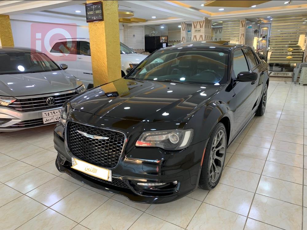 کرایسلەر 300